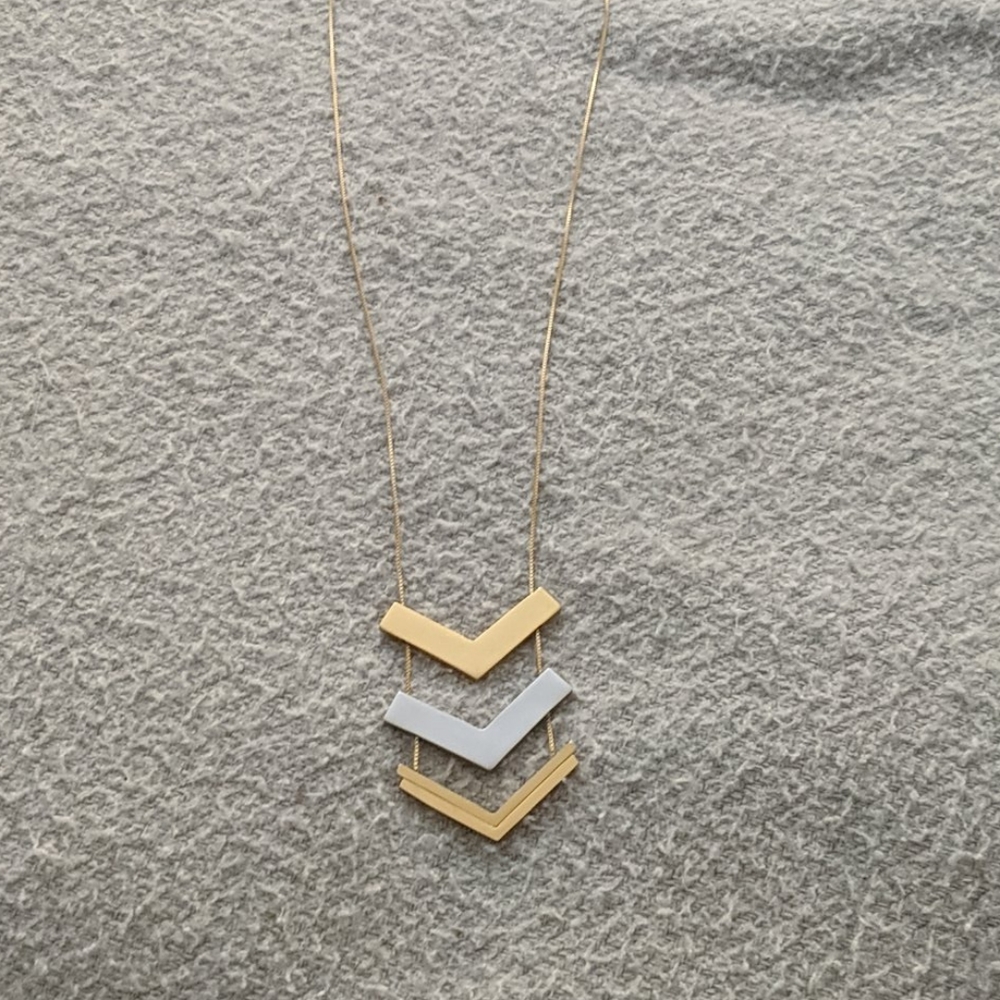 Madewell Floating Arrow necklace
